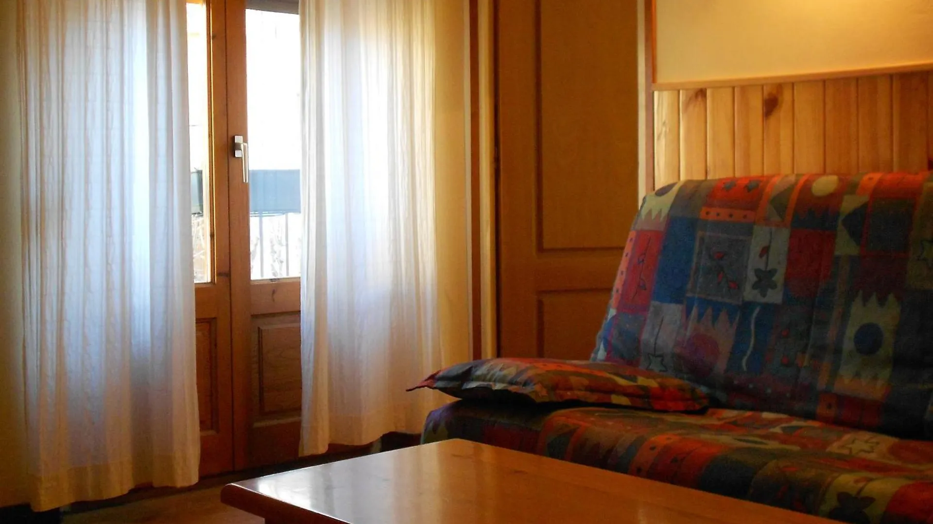 Guest house Hostal La Catalana Sant Llorenc de Morunys
