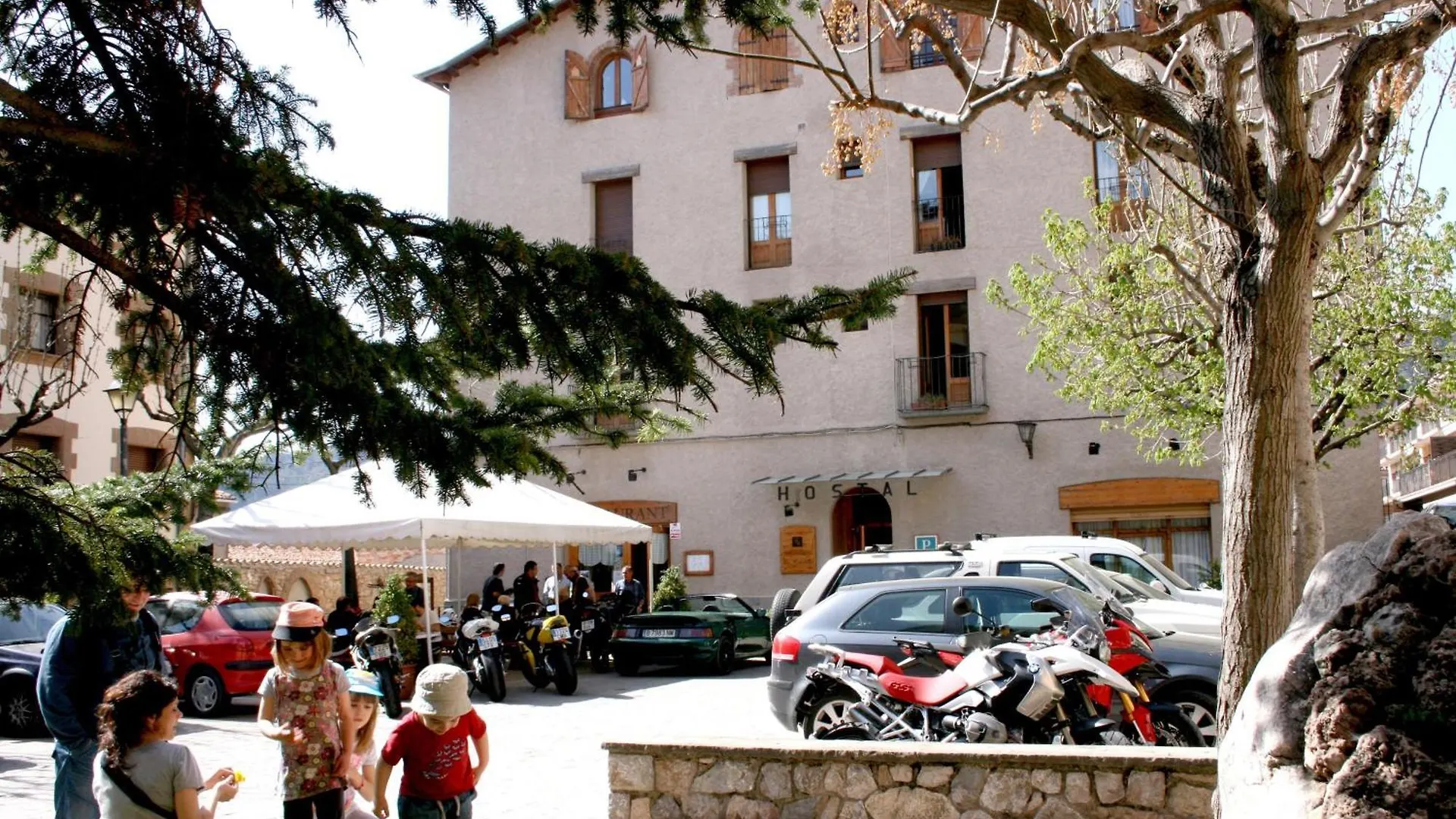 Hostal La Catalana Sant Llorenc de Morunys 2*,  Spain